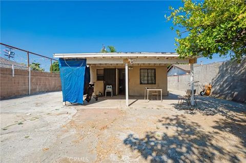 Tiny photo for 6922 Eton Avenue, Canoga Park, CA 91303 (MLS # SB25207602)