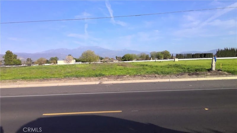 1 N Lyon