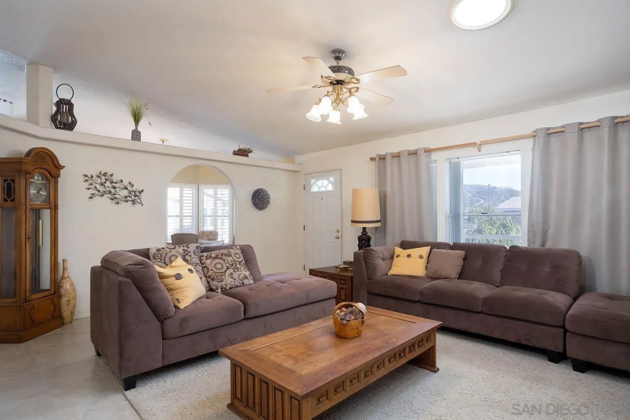 11851 Riverside Dr spc 285 SPC 285