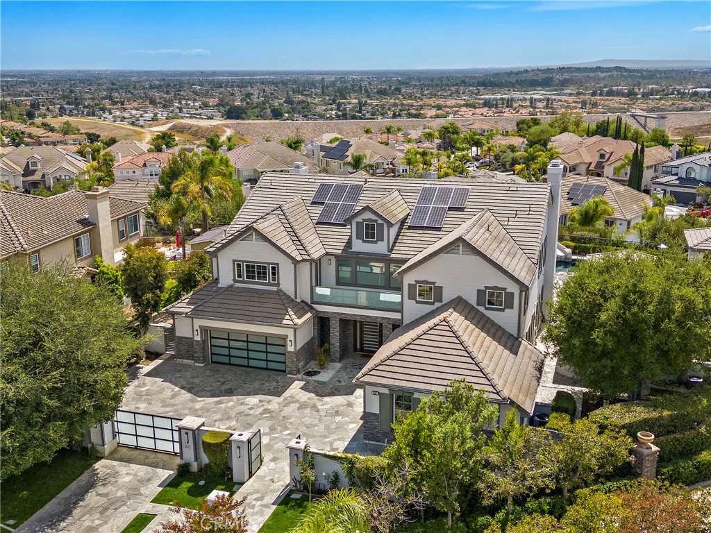 3111 Gardenia Lane