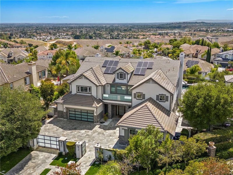 3111 Gardenia Lane