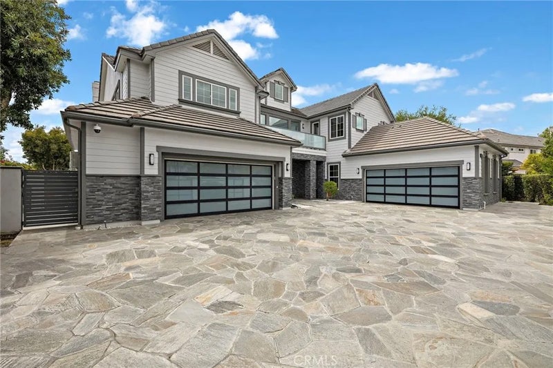 3111 Gardenia Lane