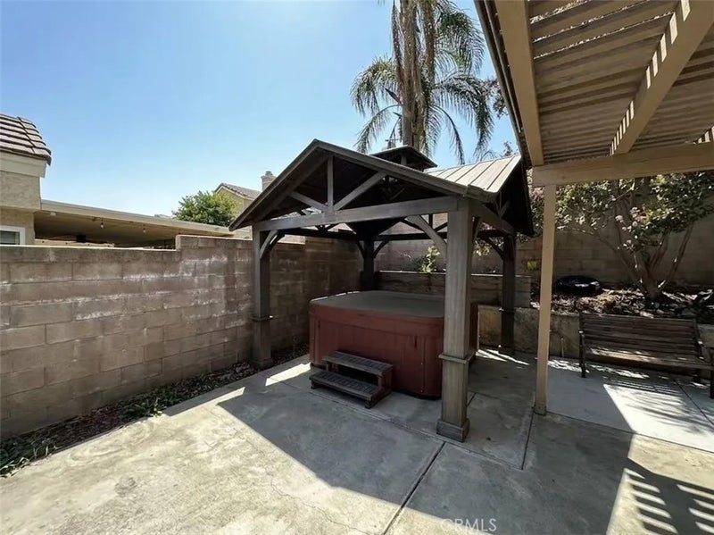 11142 Country View Drive