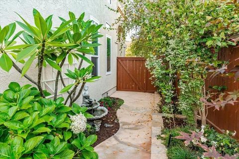 Tiny photo for 2451 Country View Gln, Escondido, CA 92026 (MLS # 250042725)