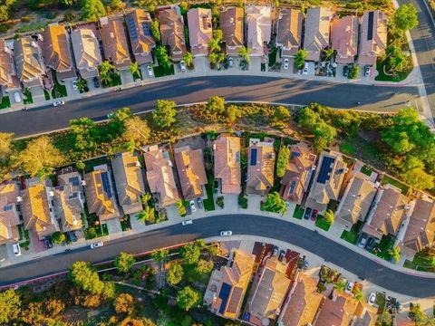 Tiny photo for 2451 Country View Gln, Escondido, CA 92026 (MLS # 250042725)