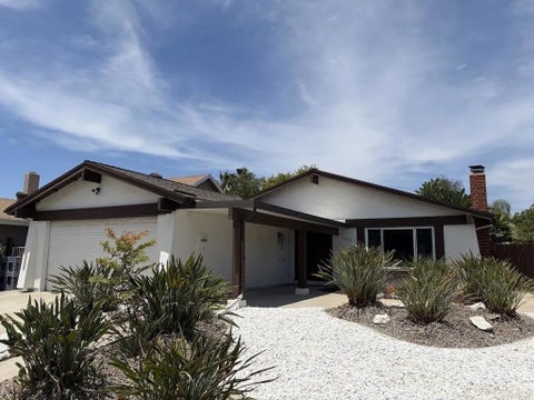 Photo of 5848 Chateau Drive, San Diego, CA 92117 (MLS # NDP2605691)