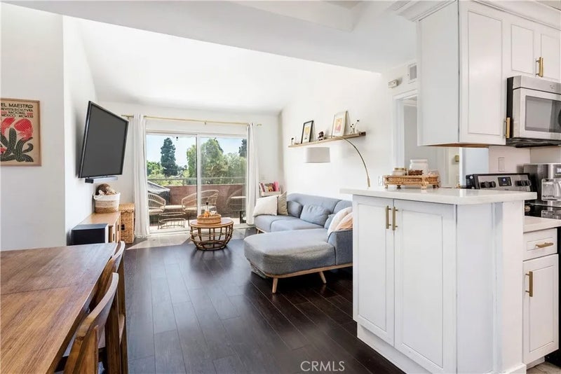 2507 E 15th 301