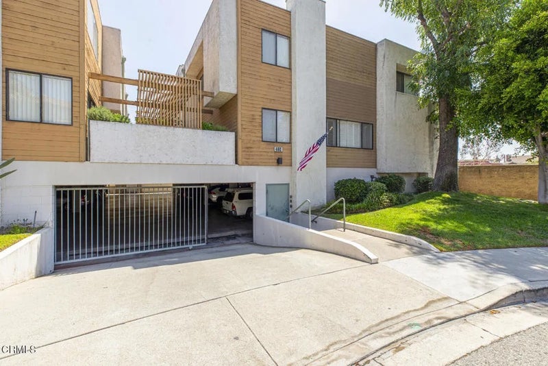 714 N Howard H