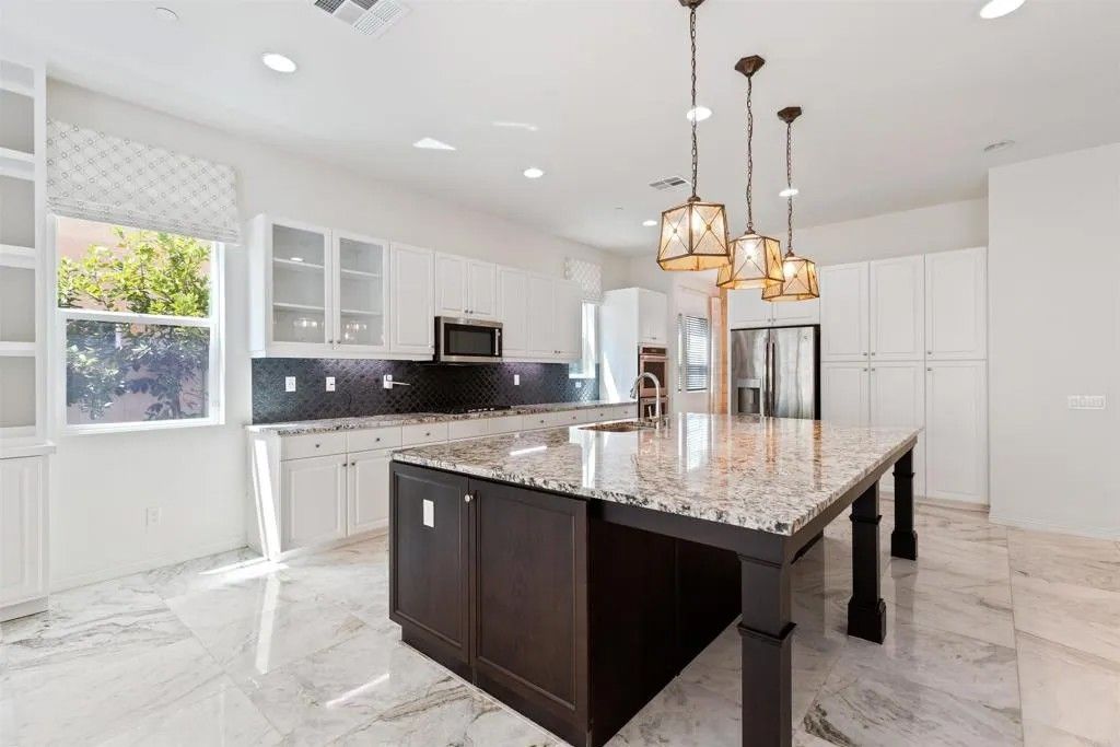 Photo of 1801 Santa Christina Ave, Chula Vista, CA 91913 (MLS # PTP2507767)