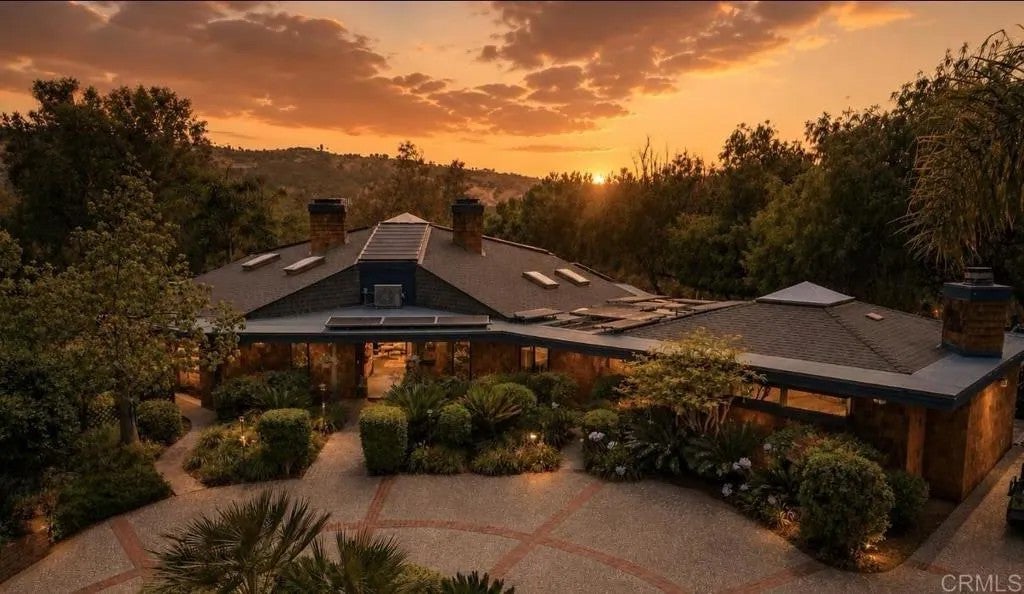 Photo of 7063 Via Mariposa Norte, Bonsall, CA 92003 (MLS # NDP2603682)