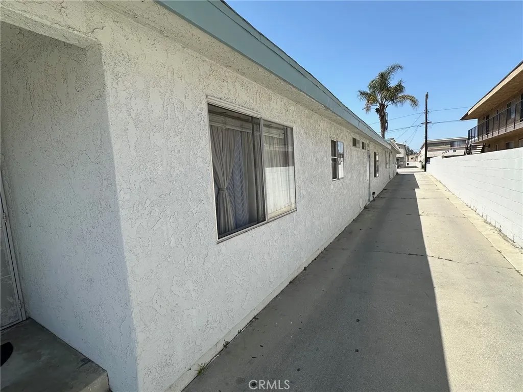 1510 W 227th