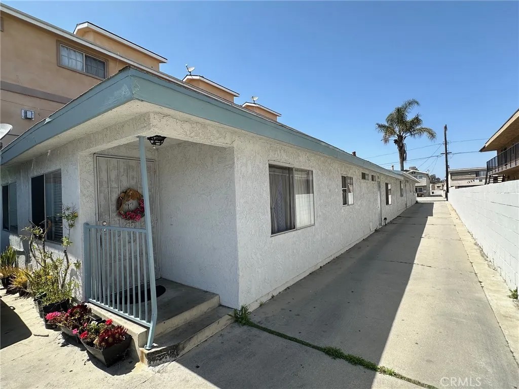 1510 W 227th