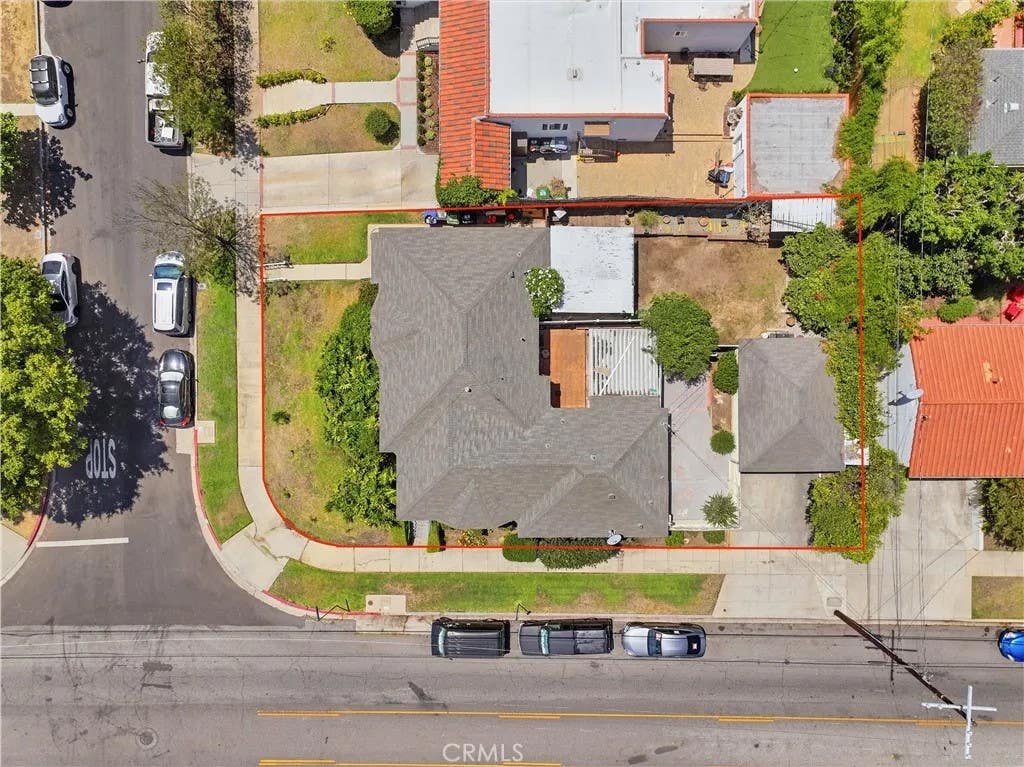 Photo of 9056 Airdrome Street, Los Angeles, CA 90035 (MLS # SR26169146)