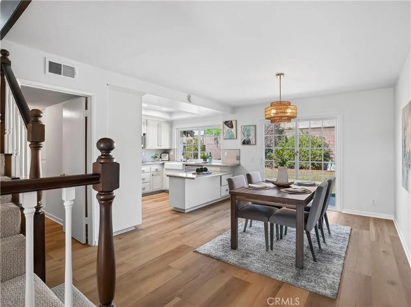 2237 W 231st