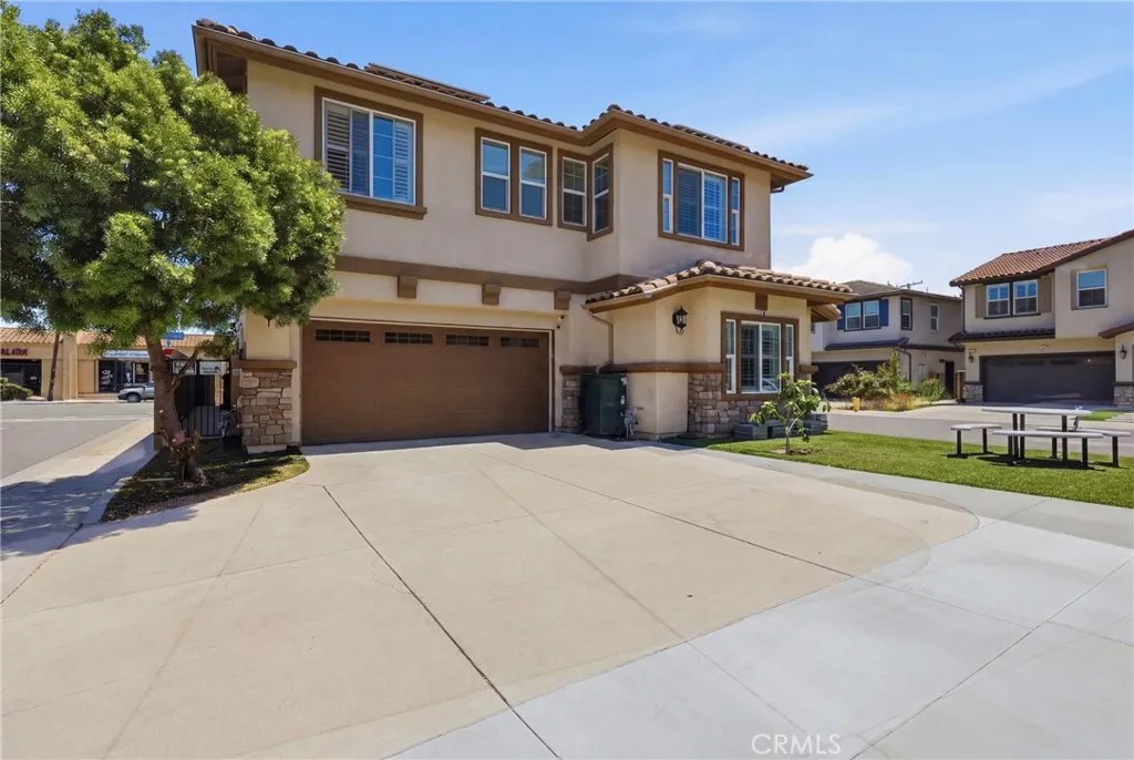 12148 Cambrian Circle