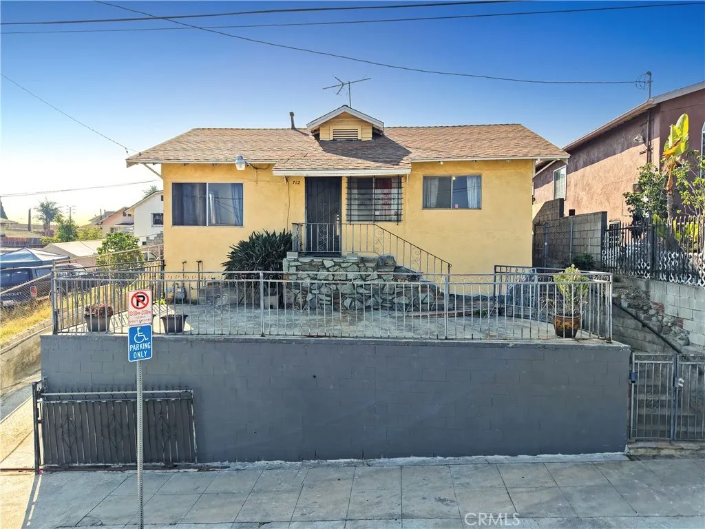 712 Cornwell
