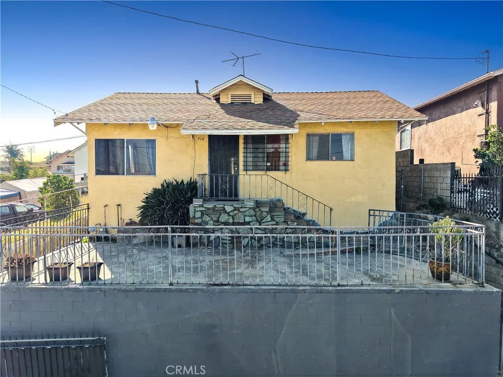 712 Cornwell