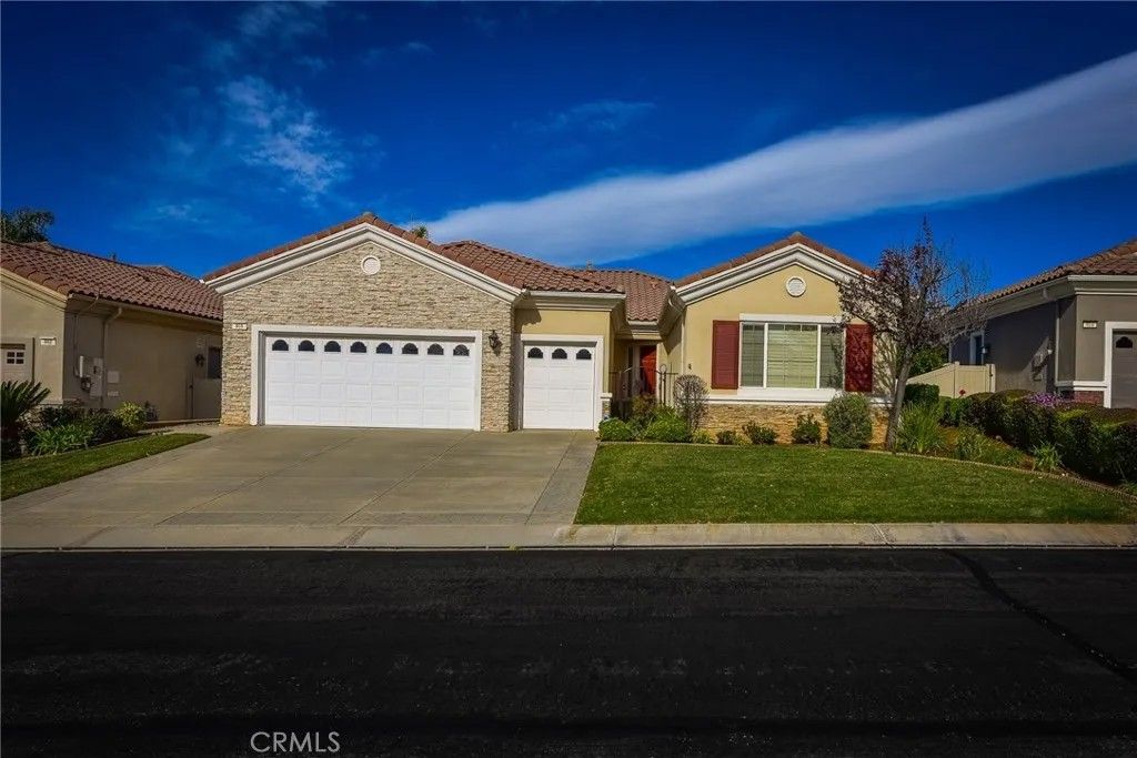Photo of 956 Gleneagles Rd, Beaumont, CA 92223 (MLS # IV26007358)