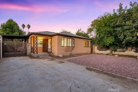 Photo of 14937 Friar St, Van Nuys, CA 91411 (MLS # SR25245607) Photo of 14937 Friar St, Van Nuys, CA 91411 (MLS # SR25245607)