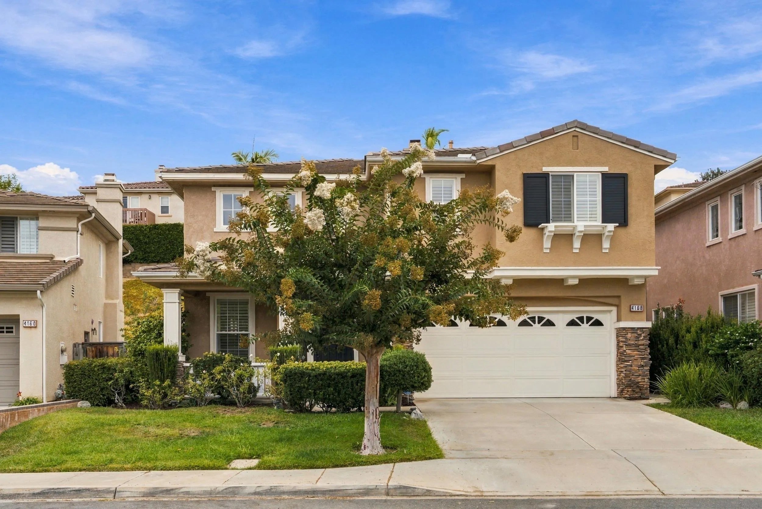 4168 Calle Isabelino