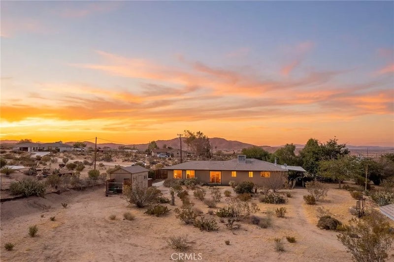 61659 Pueblo Trail