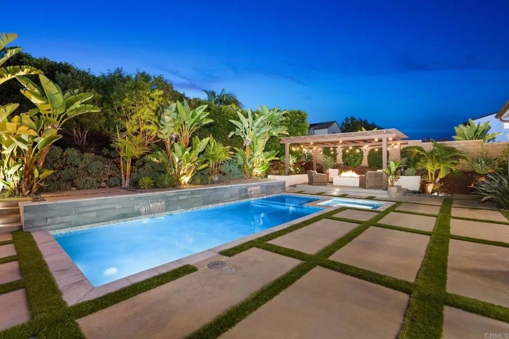 Photo of 2911 Side Saddle Lane, Escondido, CA 92029 (MLS # NDP2607936)