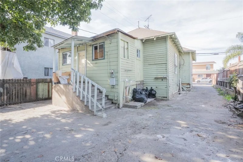 2126 Daly