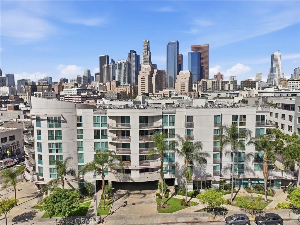 267 S San Pedro 315