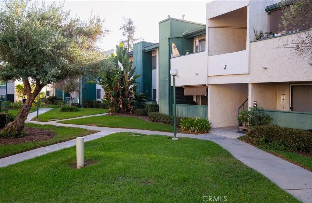 15321 Santa Gertrudes J110