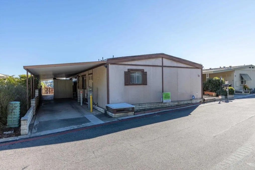 350 N El Camino Real 78s