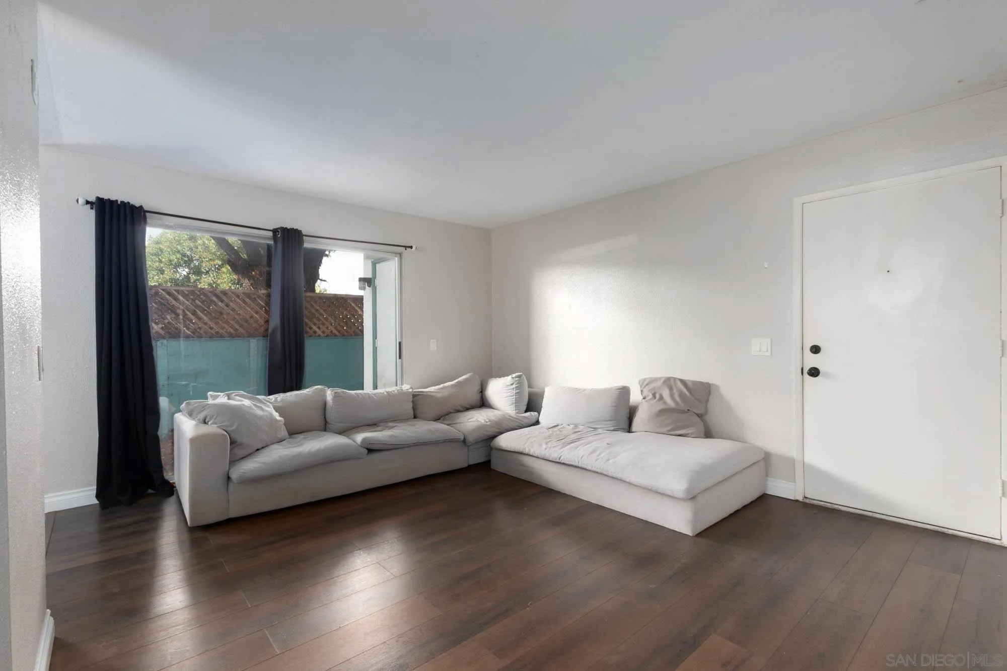 1811 E Grand Ave 175