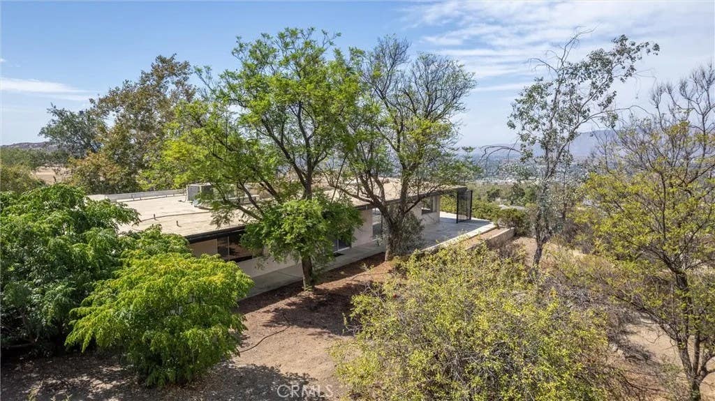 Photo of 28280 Rawlings Road, Hemet, CA 92544 (MLS # SW26171170)