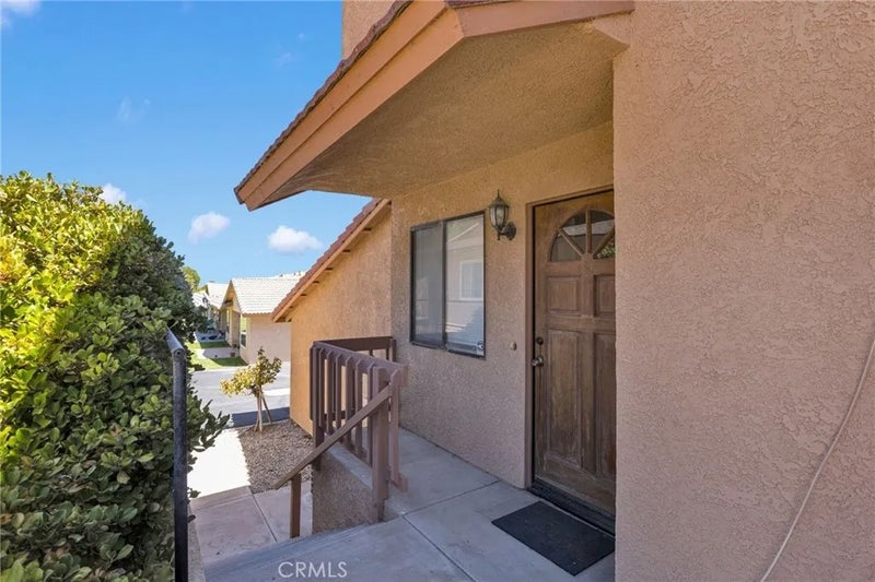 27535 Lakeview 12