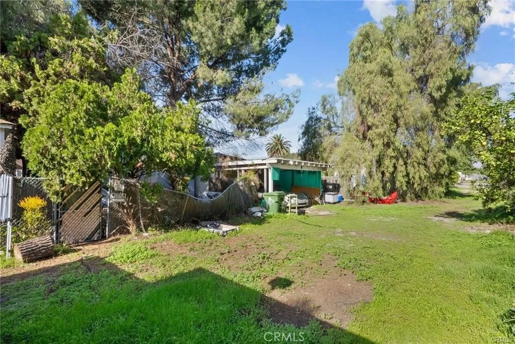 11144 Lorne