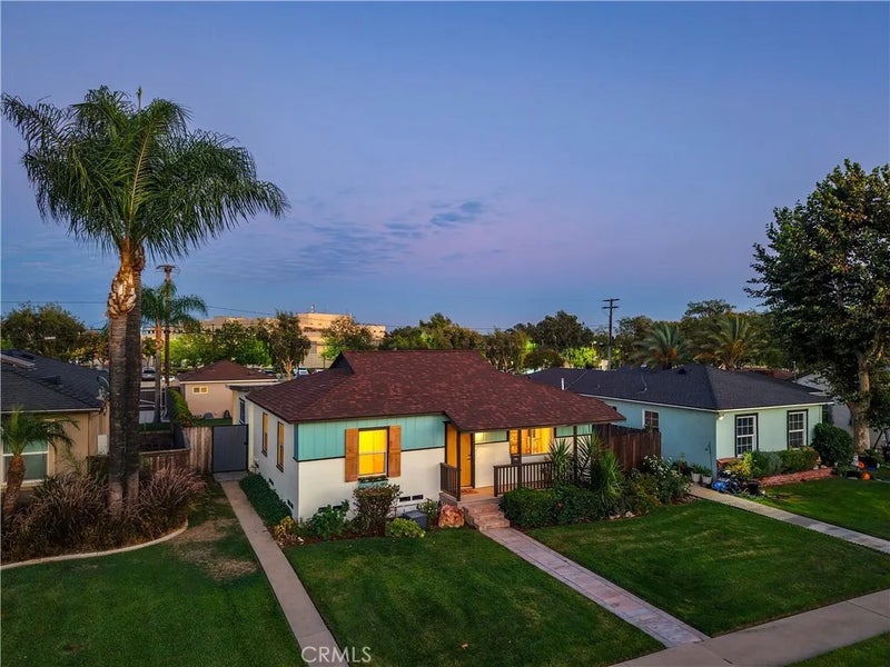 664 N 8th Avenue