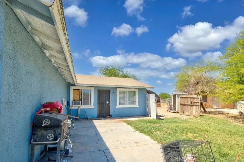 562 Sundance Ln