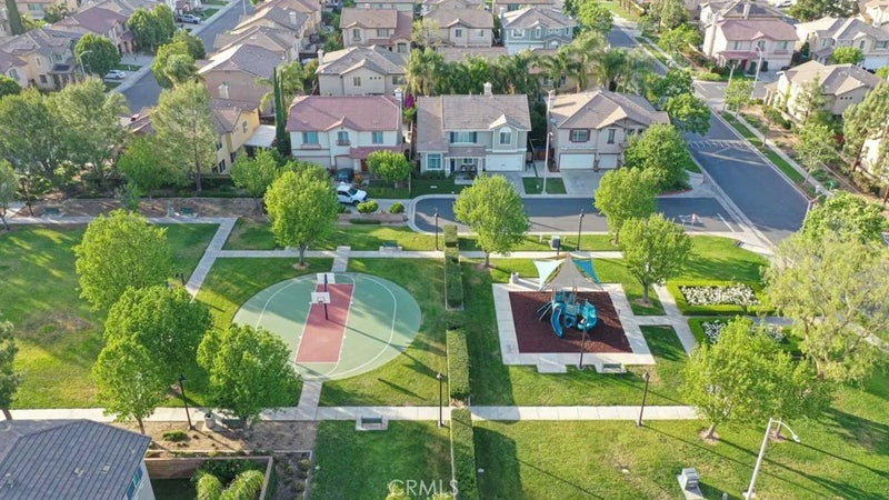4696 Parkscape