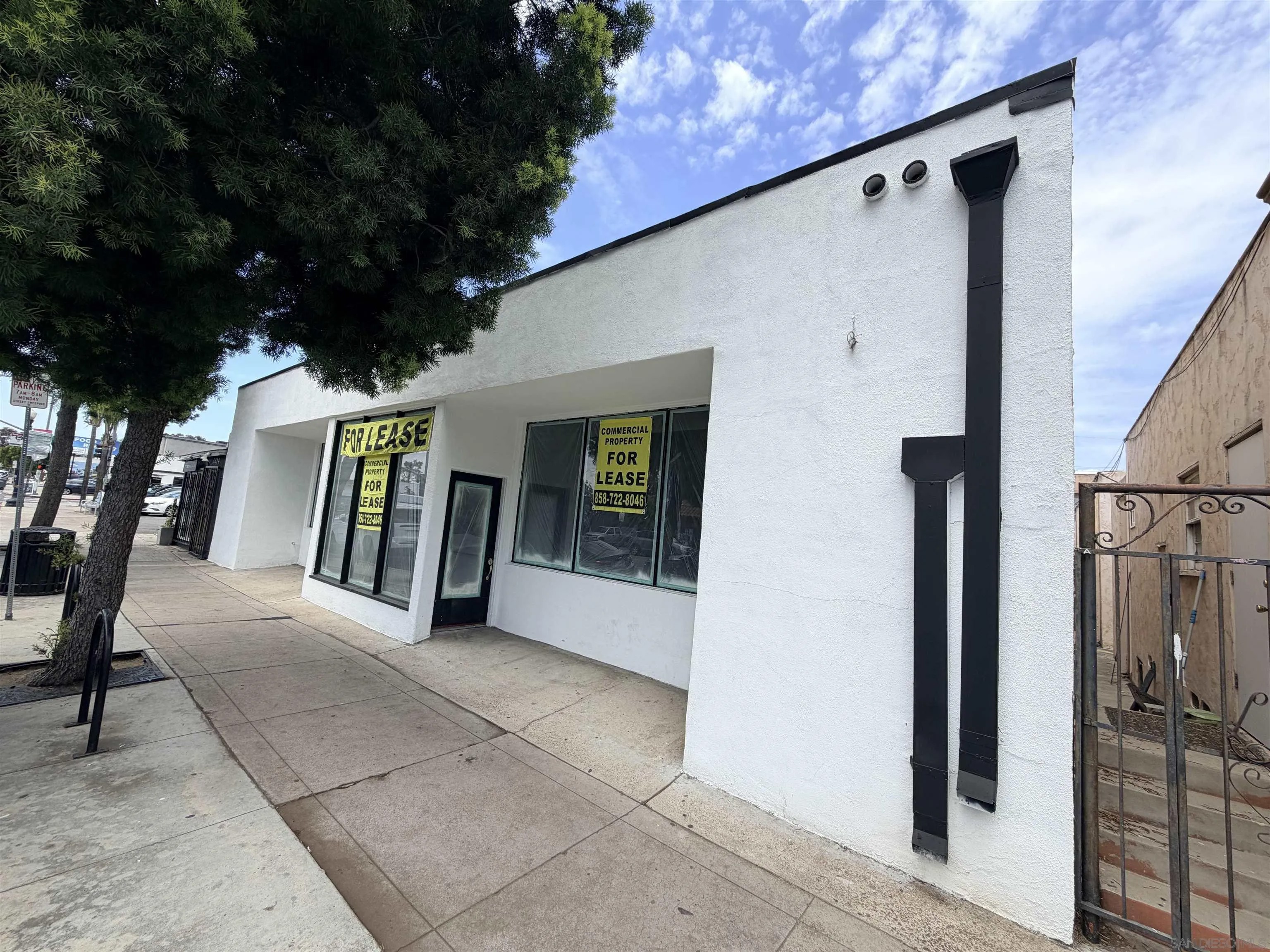 3220 Adams Avenue