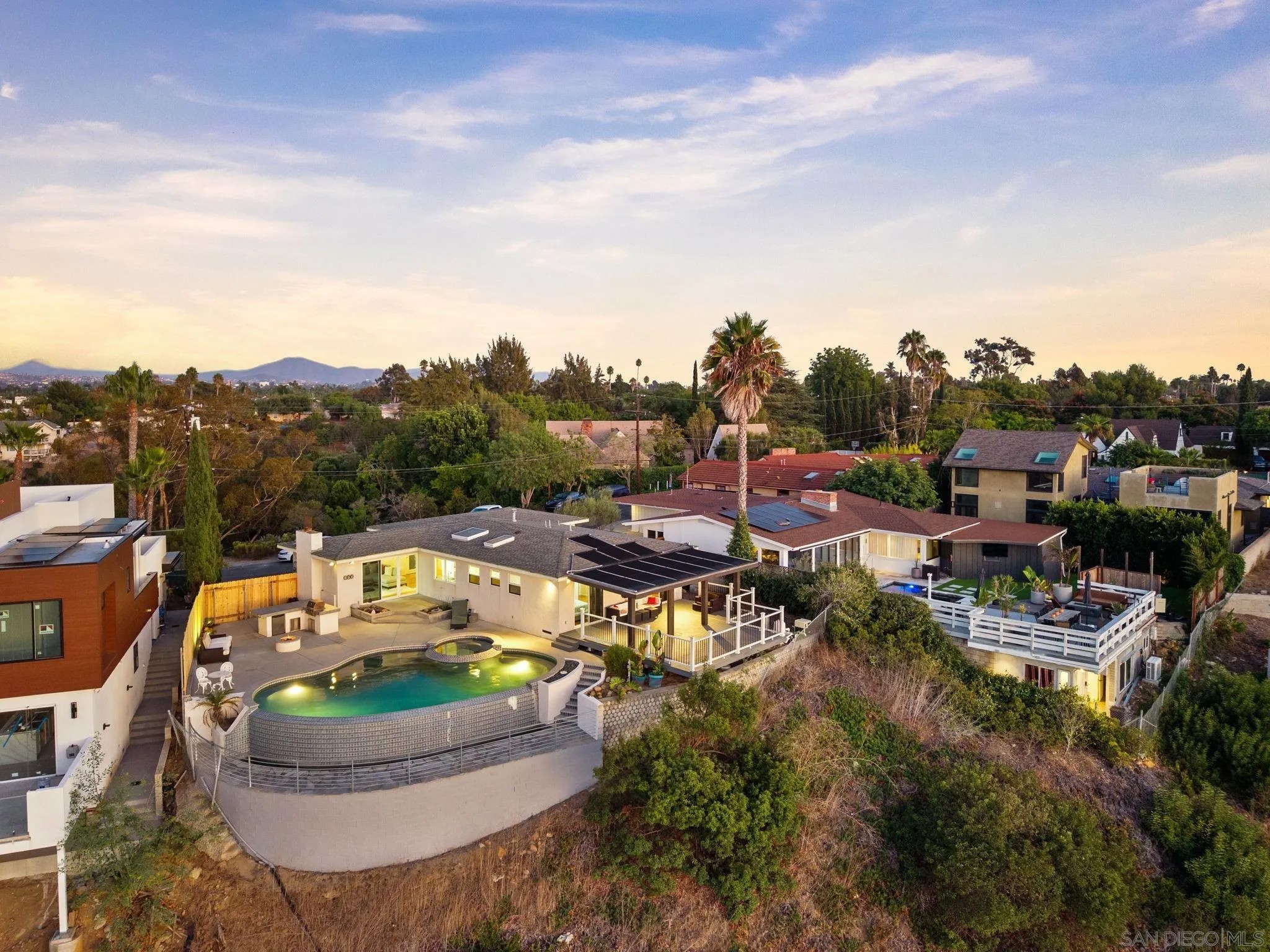 5232 Cromwell Court
