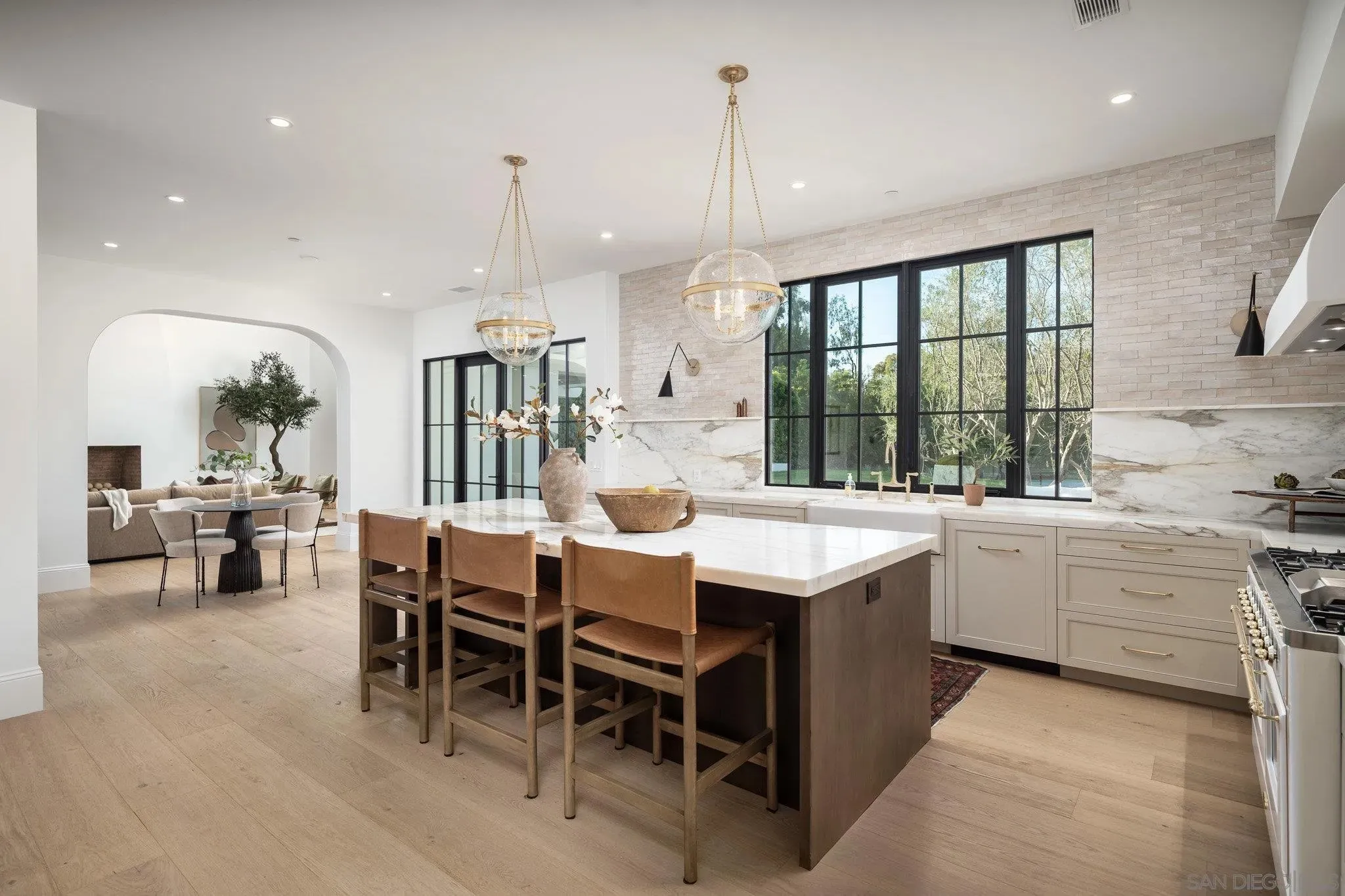 Rancho Santa Fe, California 92067, United States, 5 Bedrooms Bedrooms, ,7 BathroomsBathrooms,Residential,Active,242149