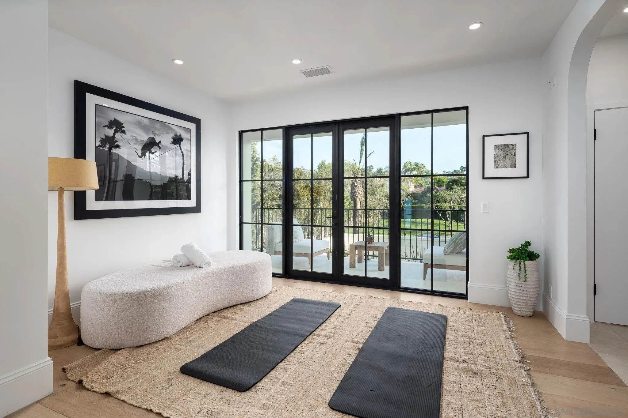 Rancho Santa Fe, California 92067, United States, 5 Bedrooms Bedrooms, ,7 BathroomsBathrooms,Residential,Active,242149