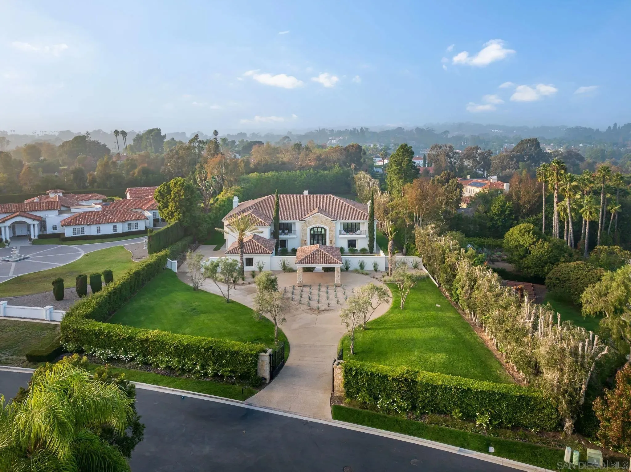 Rancho Santa Fe, California 92067, United States, 5 Bedrooms Bedrooms, ,7 BathroomsBathrooms,Residential,Active,242149