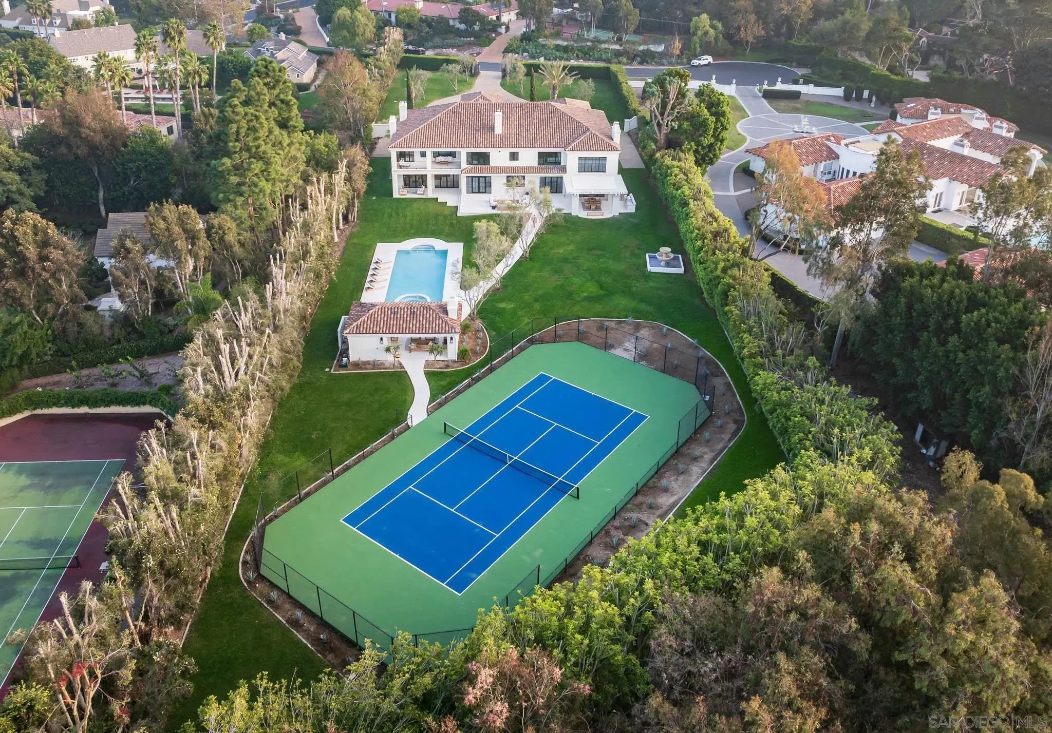 Rancho Santa Fe, California 92067, United States, 5 Bedrooms Bedrooms, ,7 BathroomsBathrooms,Residential,Active,242149