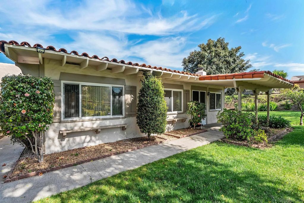 Photo of 12453 Rios Rd, San Diego, CA 92128 (MLS # 260007322)