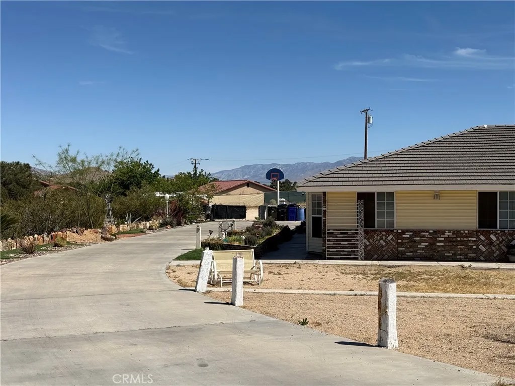 15435 Pirinda Road