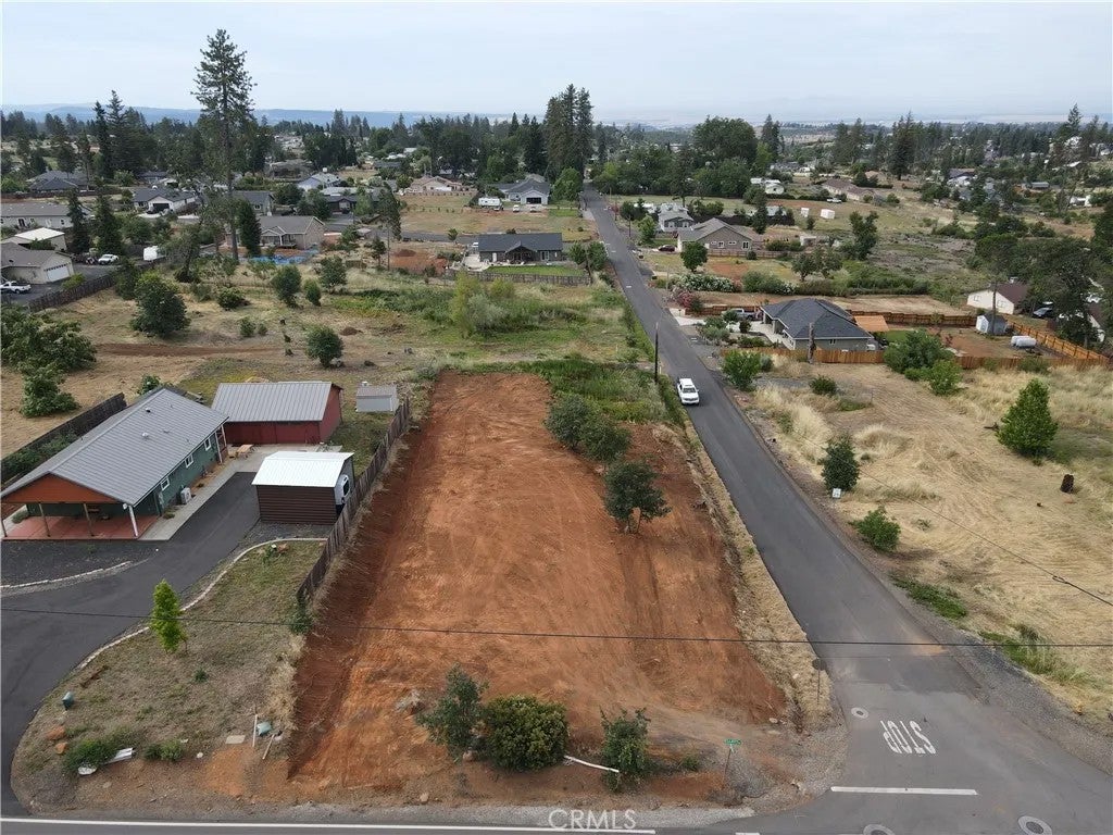 Photo of 1300 Elliott Rd, Paradise, CA 95969 (MLS # SN26126682)