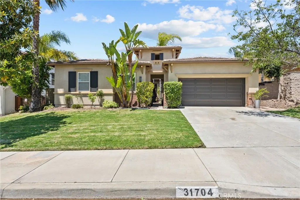31704 Pepper Tree
