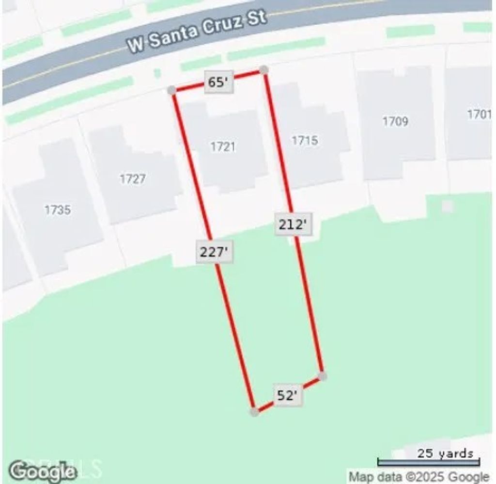 Photo of 1721 W Santa Cruz St, San Pedro, CA 90732 (MLS # PV26017789)