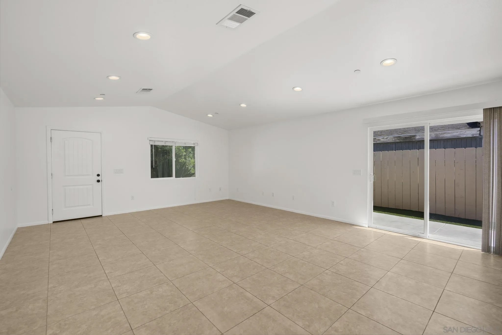12507 Castle Court Dr