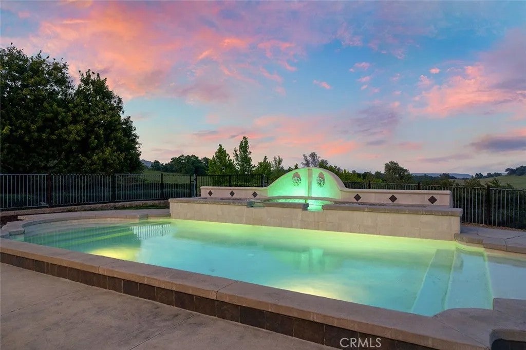 41653 Oak Trail Court